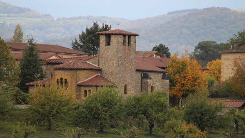 6-eglise-bourg-de-Nuelles.JPG