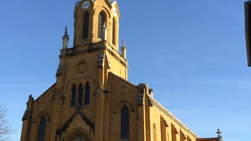 9-eglise-bourg-de-Saint-Germain.JPG